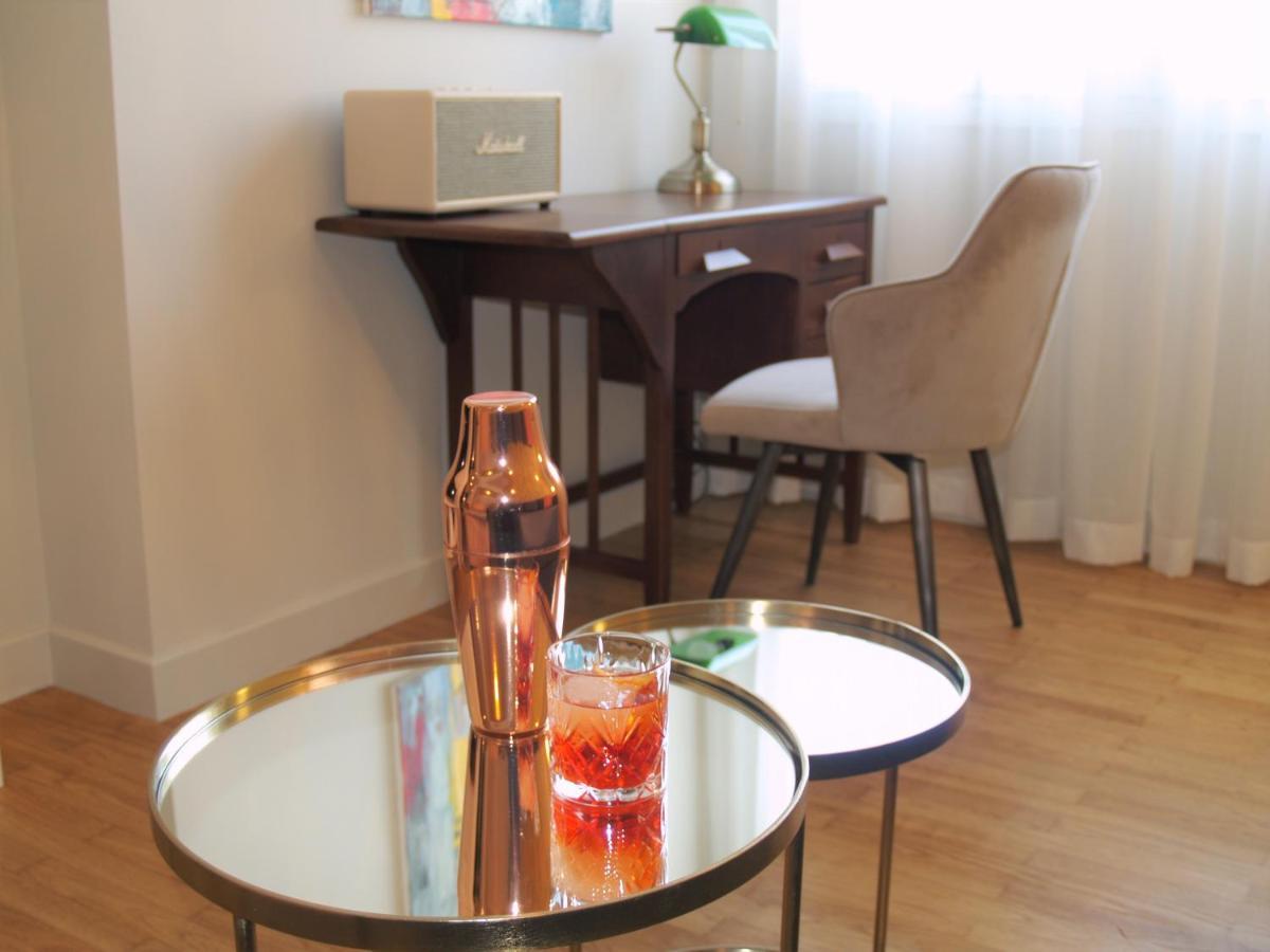 Mrs Holiday Apartment Athen Exterior foto